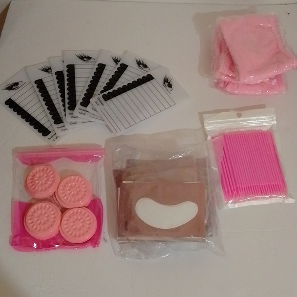 Beginner Eyelash Extension kit - Picture 1 of 6
